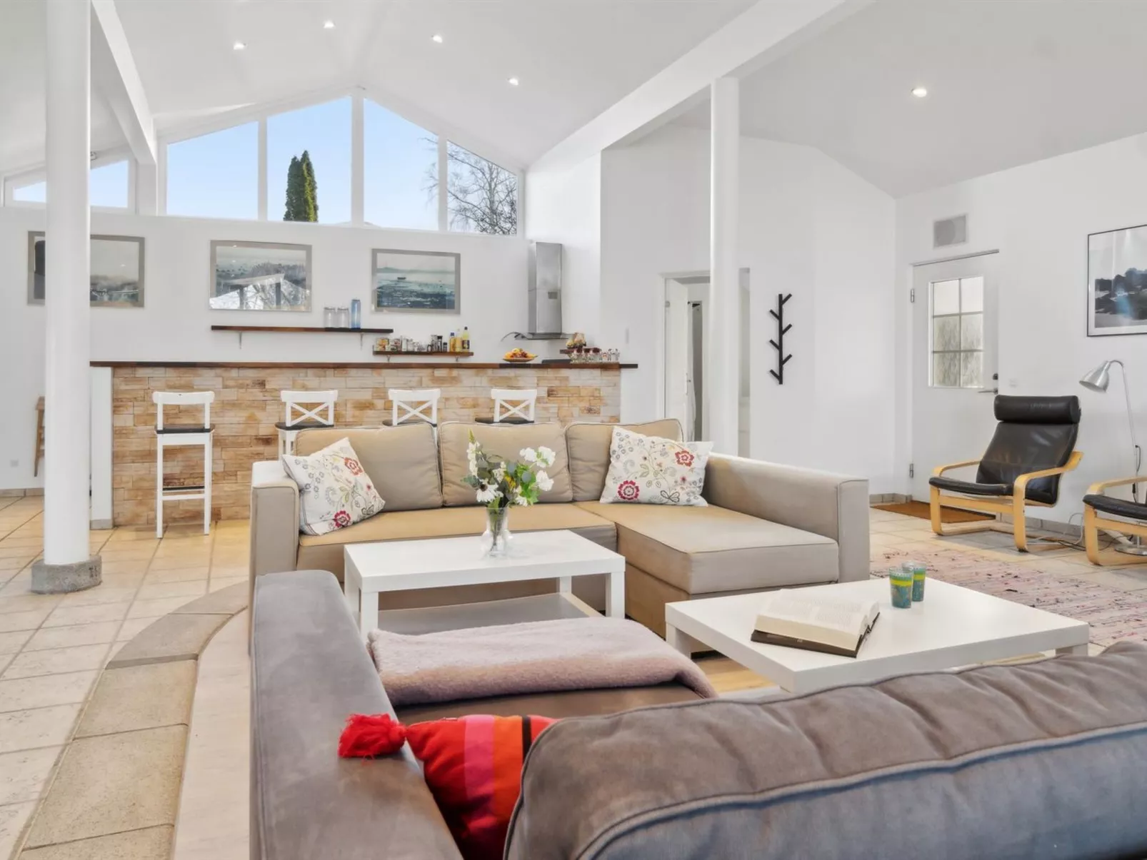 "Mikkeline" - 575m to the fjord-Dedans