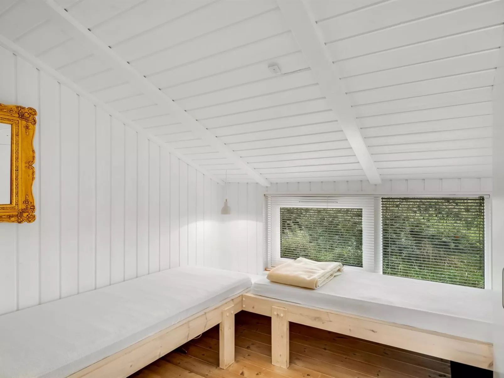 "Nuka" - 400m from the sea-Dedans