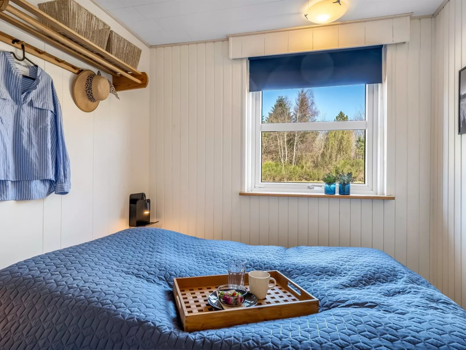 "Karmen" - 250m to the fjord-Inside