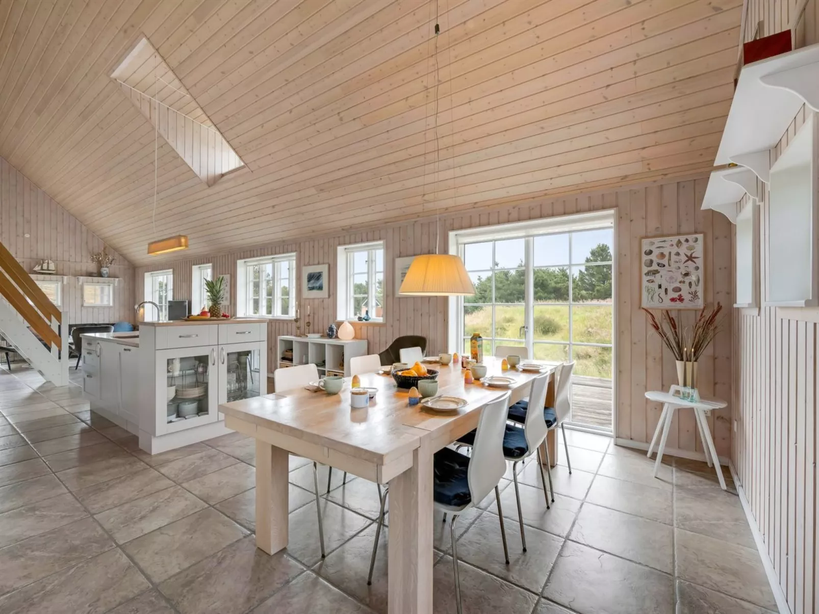 "Helmi" - 1.5km from the sea-Inside