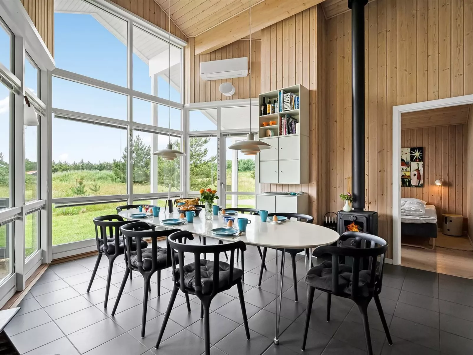 "Felicita" -  from the sea-Dedans