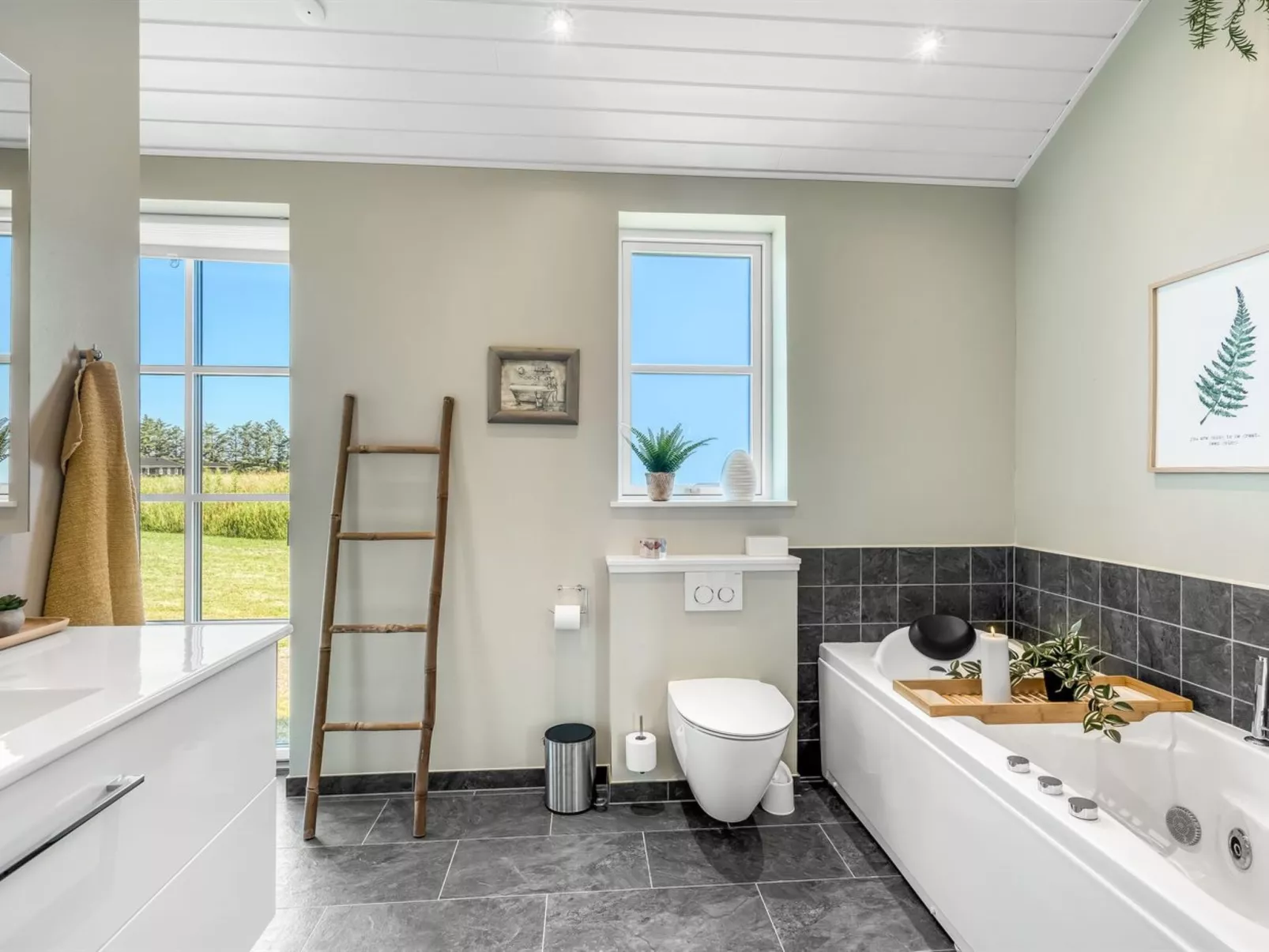 "Inola" - 1km from the sea-Inside