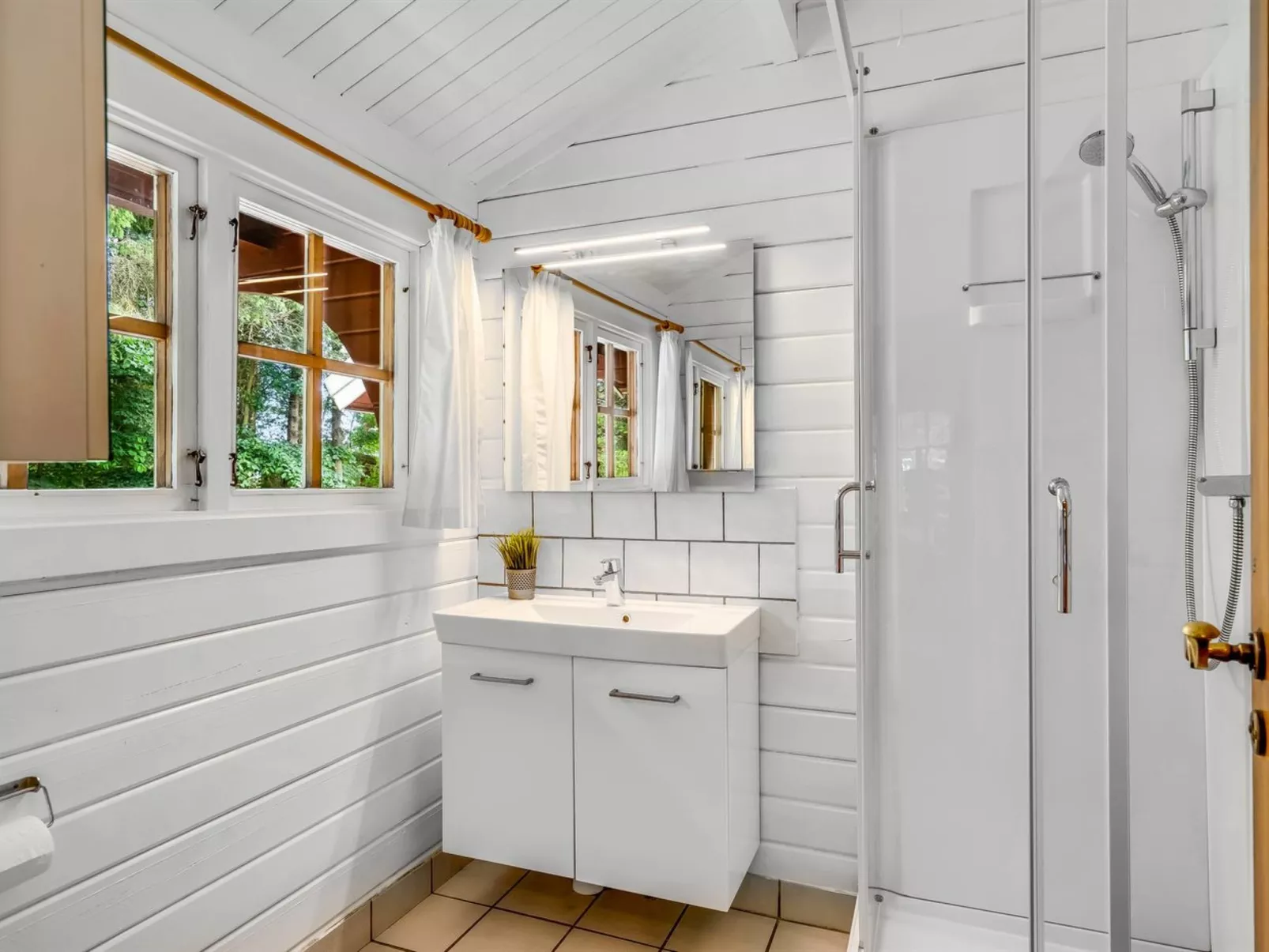 "Aisling" - 700m from the sea-Dedans