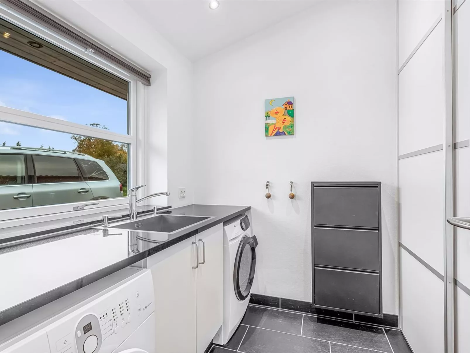 "Laulu" - 200m from the sea-Drinnen