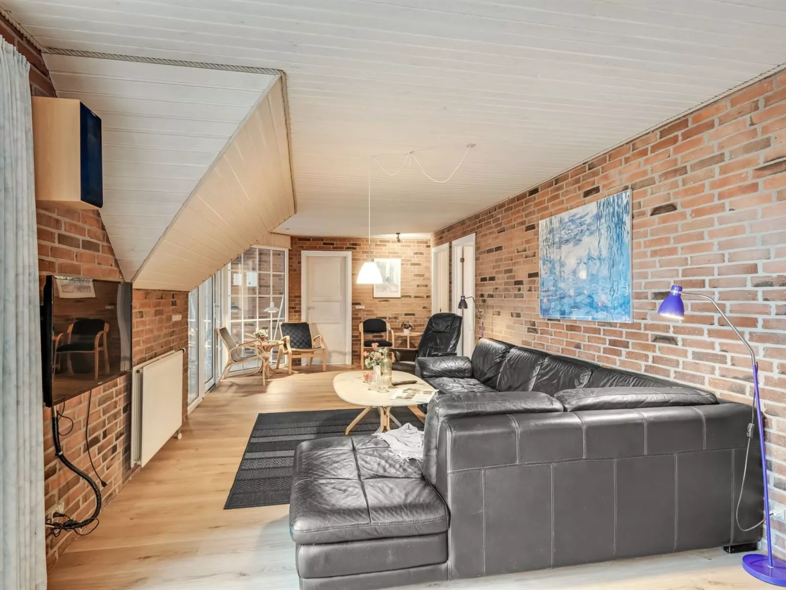 "Alexandria" -  from the sea-Dedans