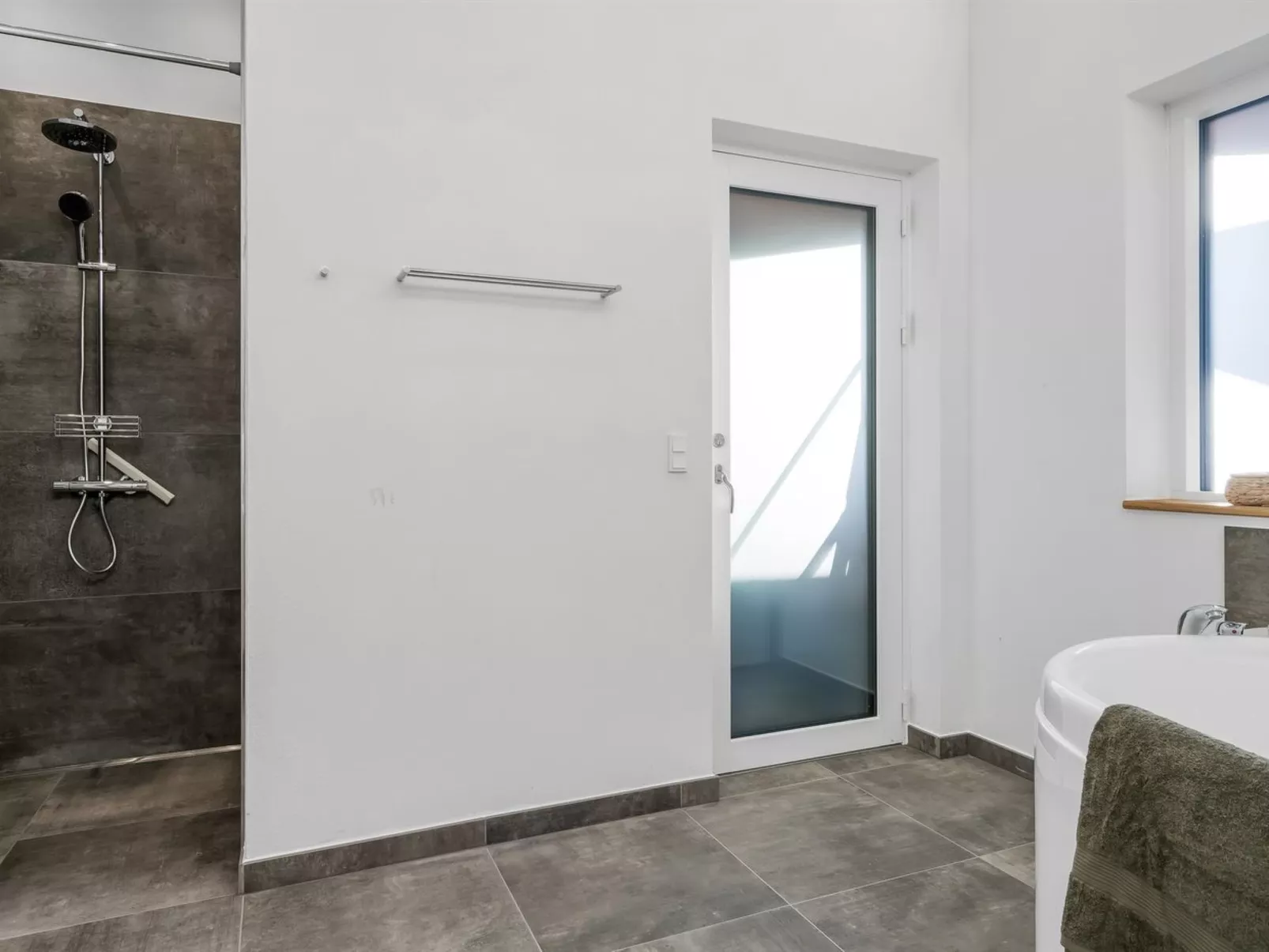 "Elevus" -  from the sea-Inside