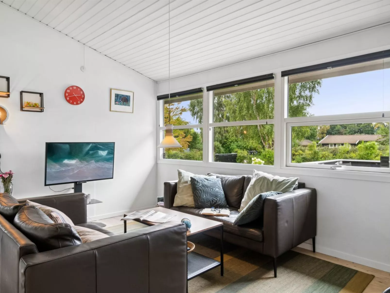 "Franke" - 2.1km to the fjord-Drinnen