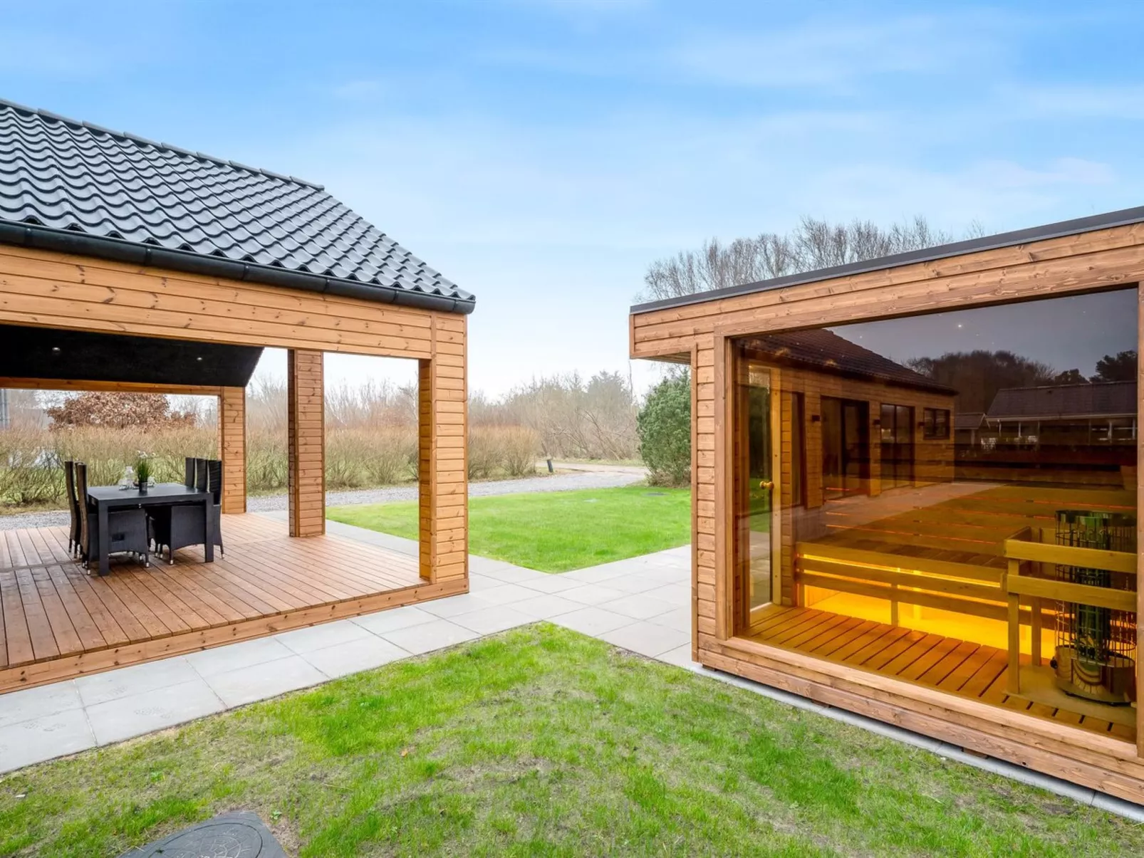 "Grimar" - 400m to the fjord-Draußen