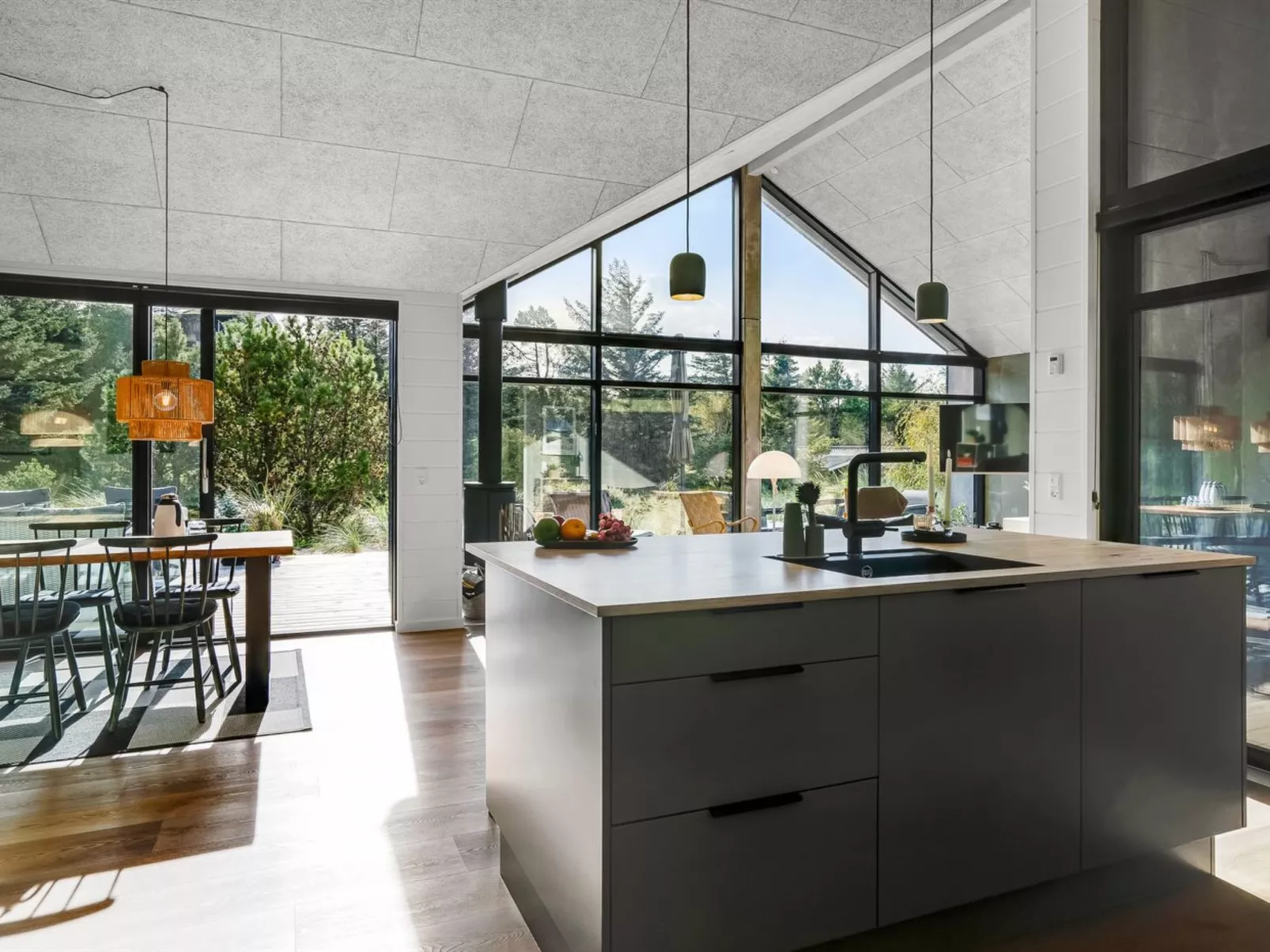 "Helga" - 900m from the sea-Inside