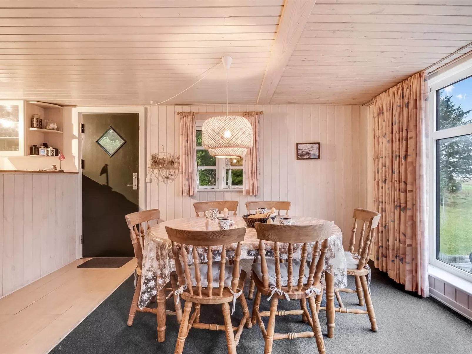 "Brawith" - 700m to the fjord-Inside