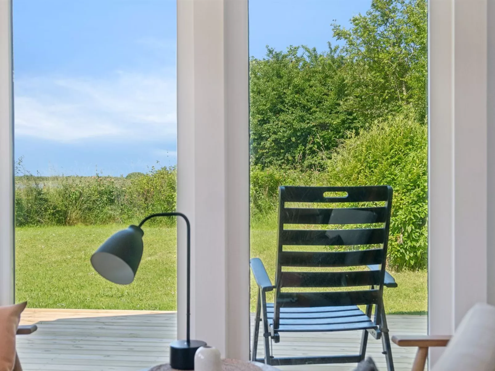 "Dufa" - 200m to the fjord-Inside