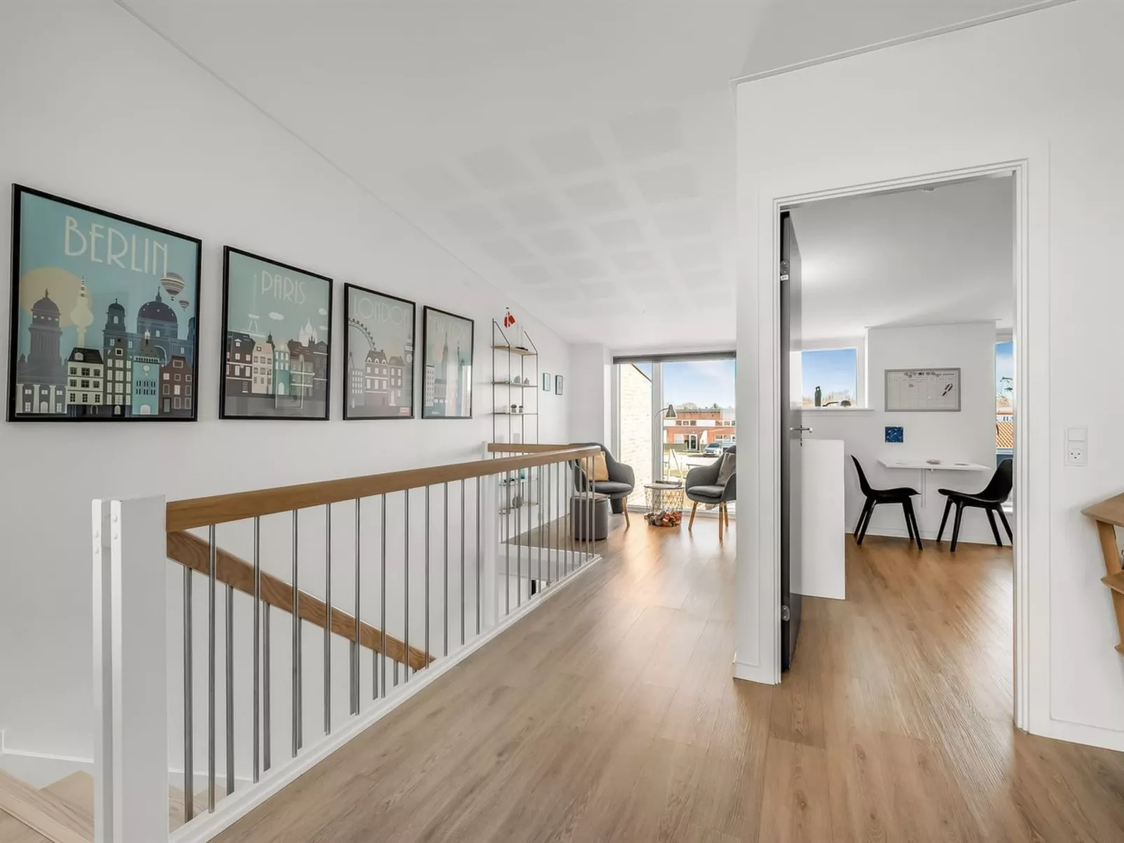 "Gustav" - 100m to the fjord-Dedans