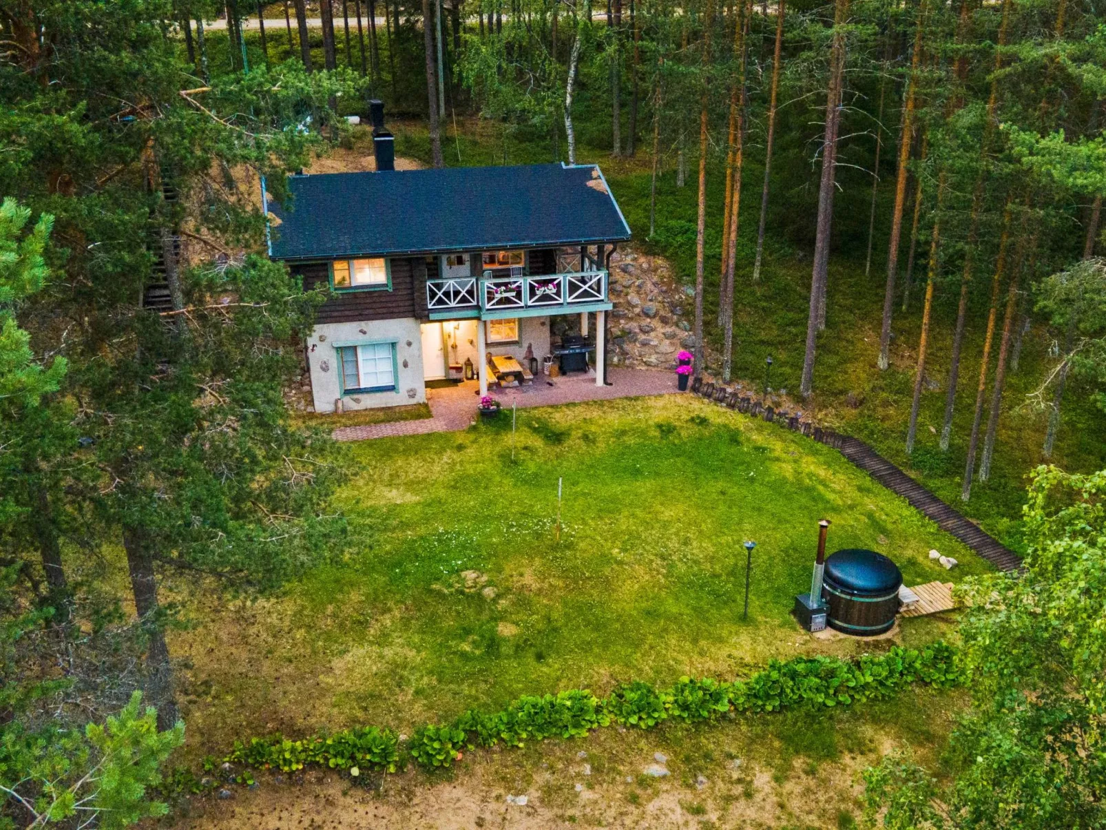 Urpola riviera-Inside