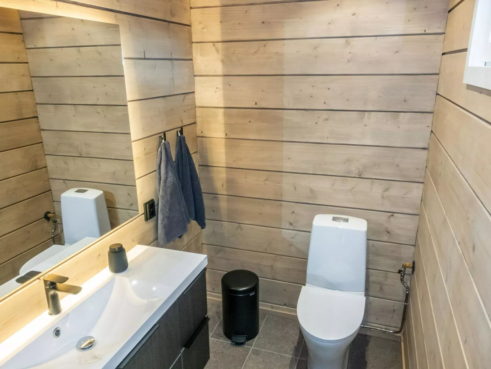 Svingipolku 5-Drinnen