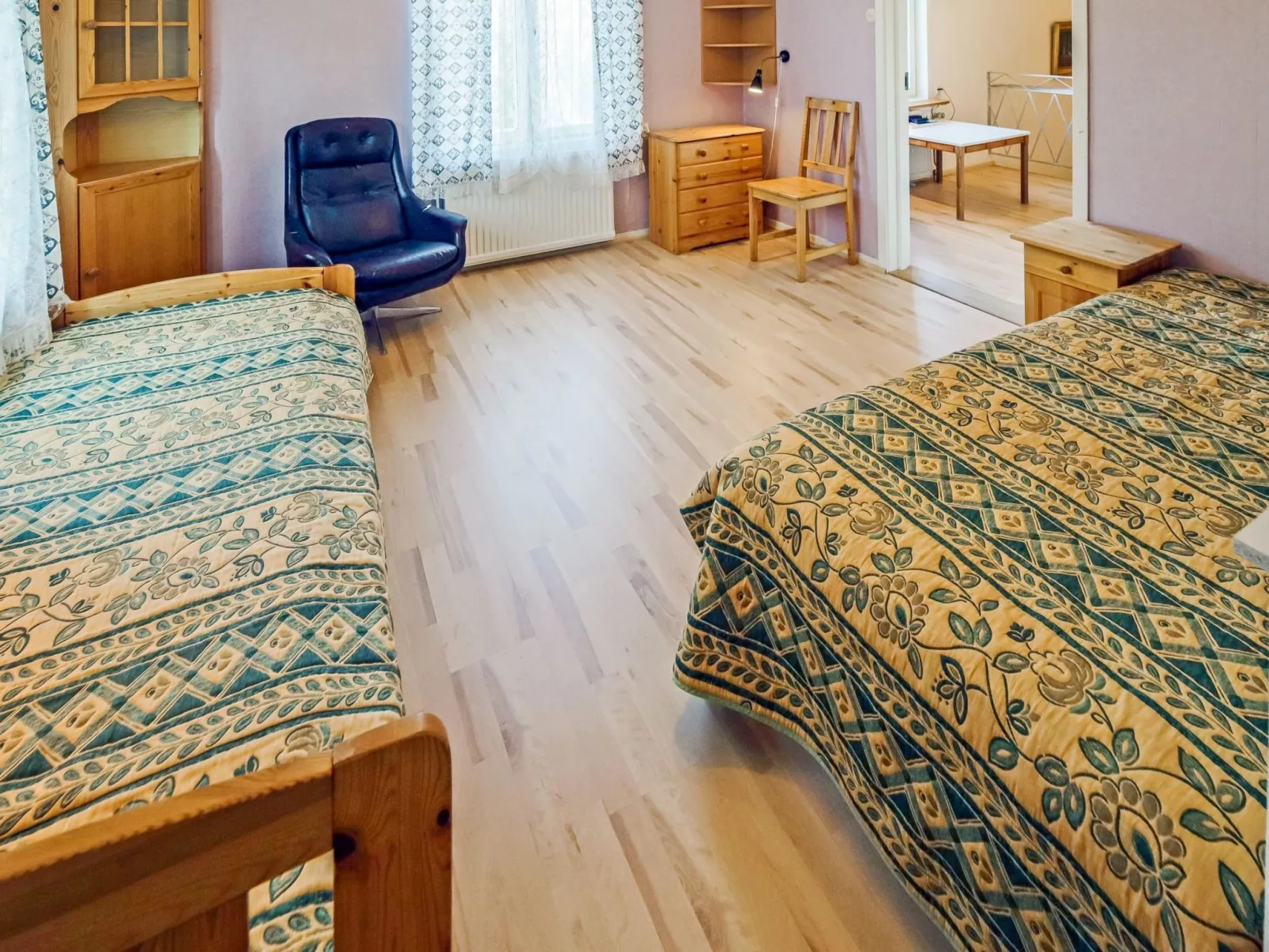 Lövgårdenin lohimaja-Inside