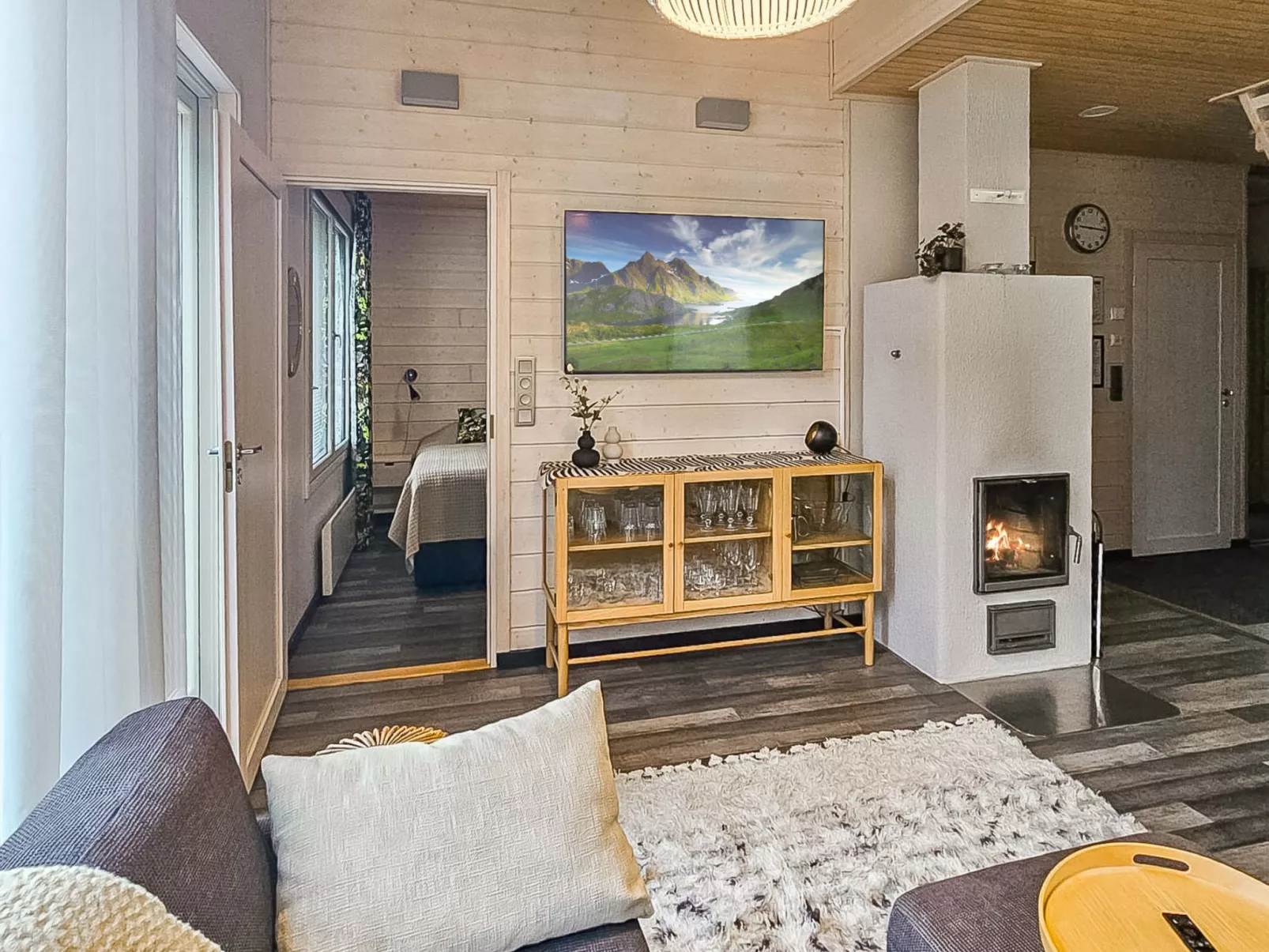 Villa vuosseli a 1-Inside