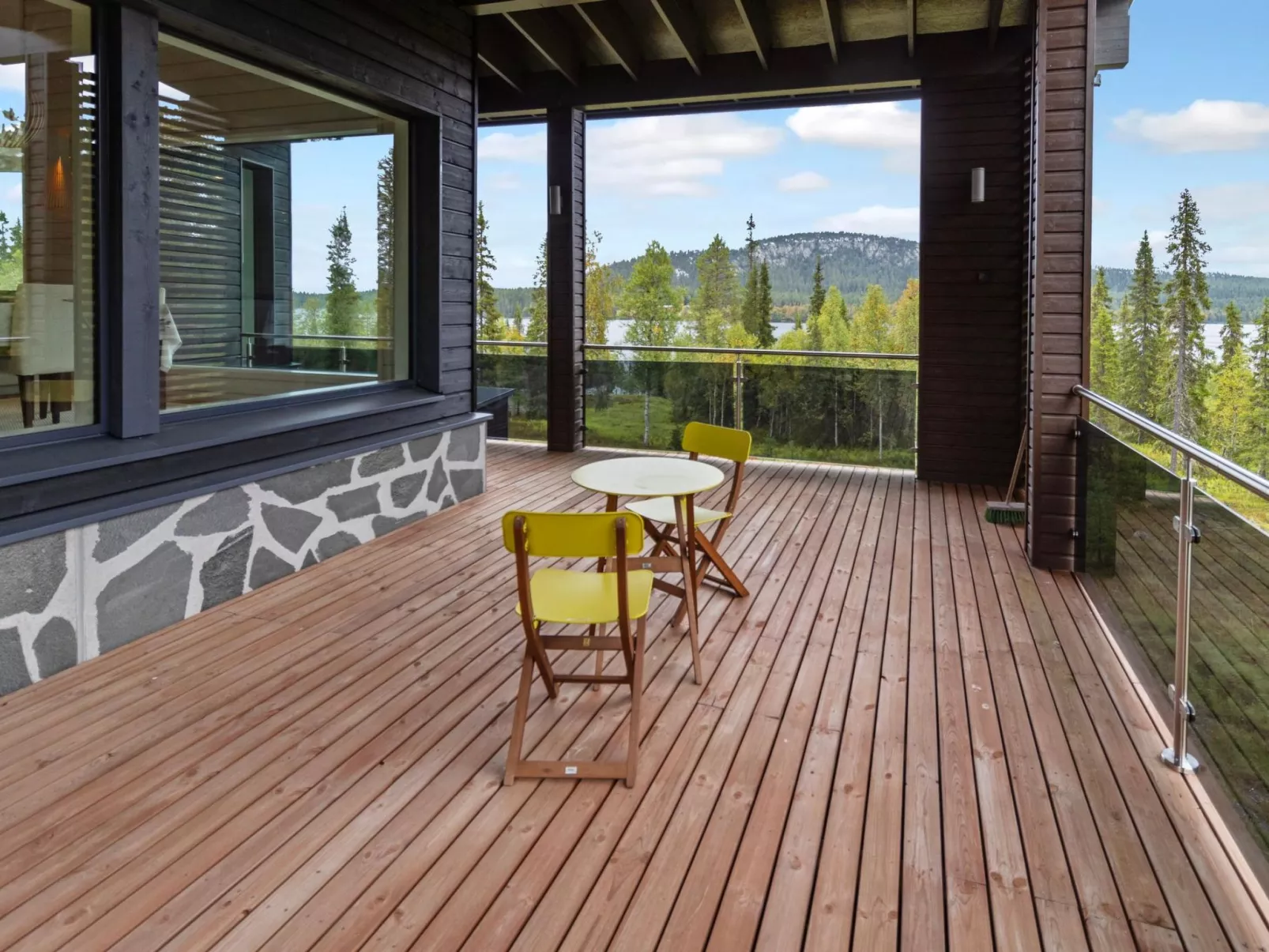 Holy lake chalet a-Drinnen