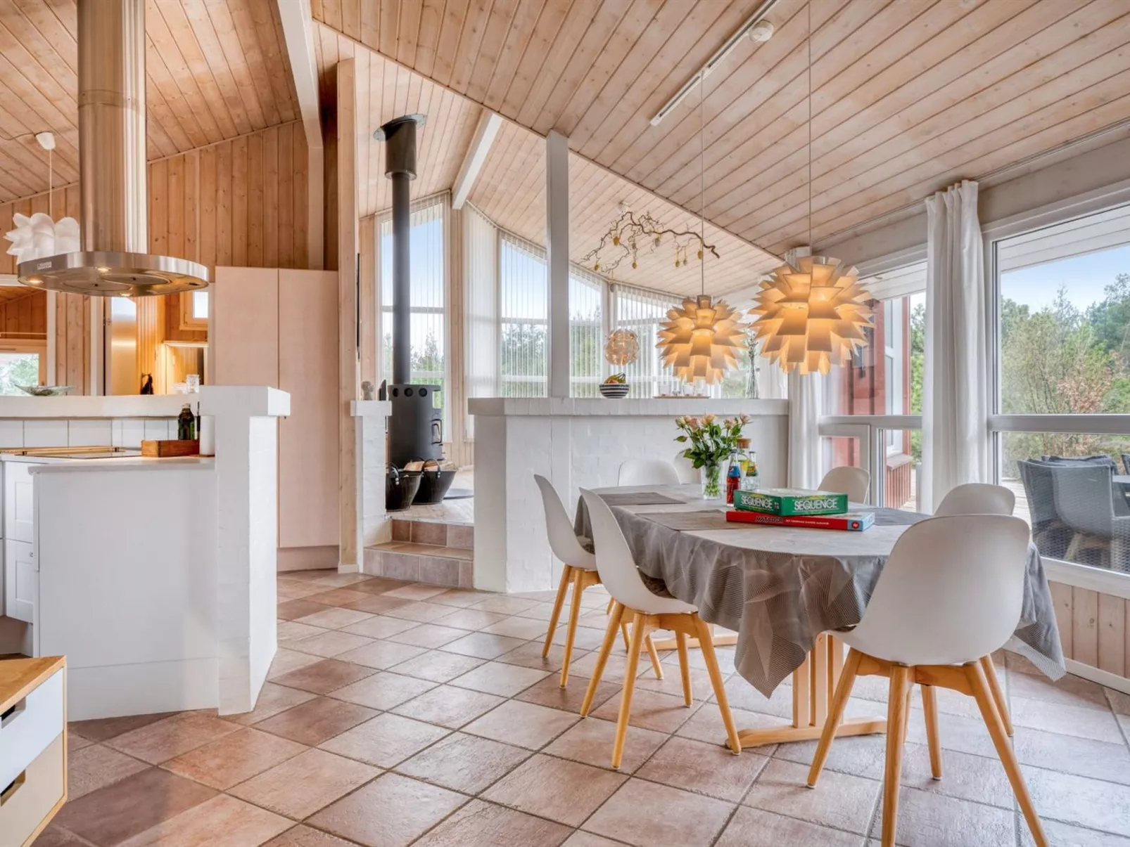 "Gunborg" - 2.5km from the sea-Inside