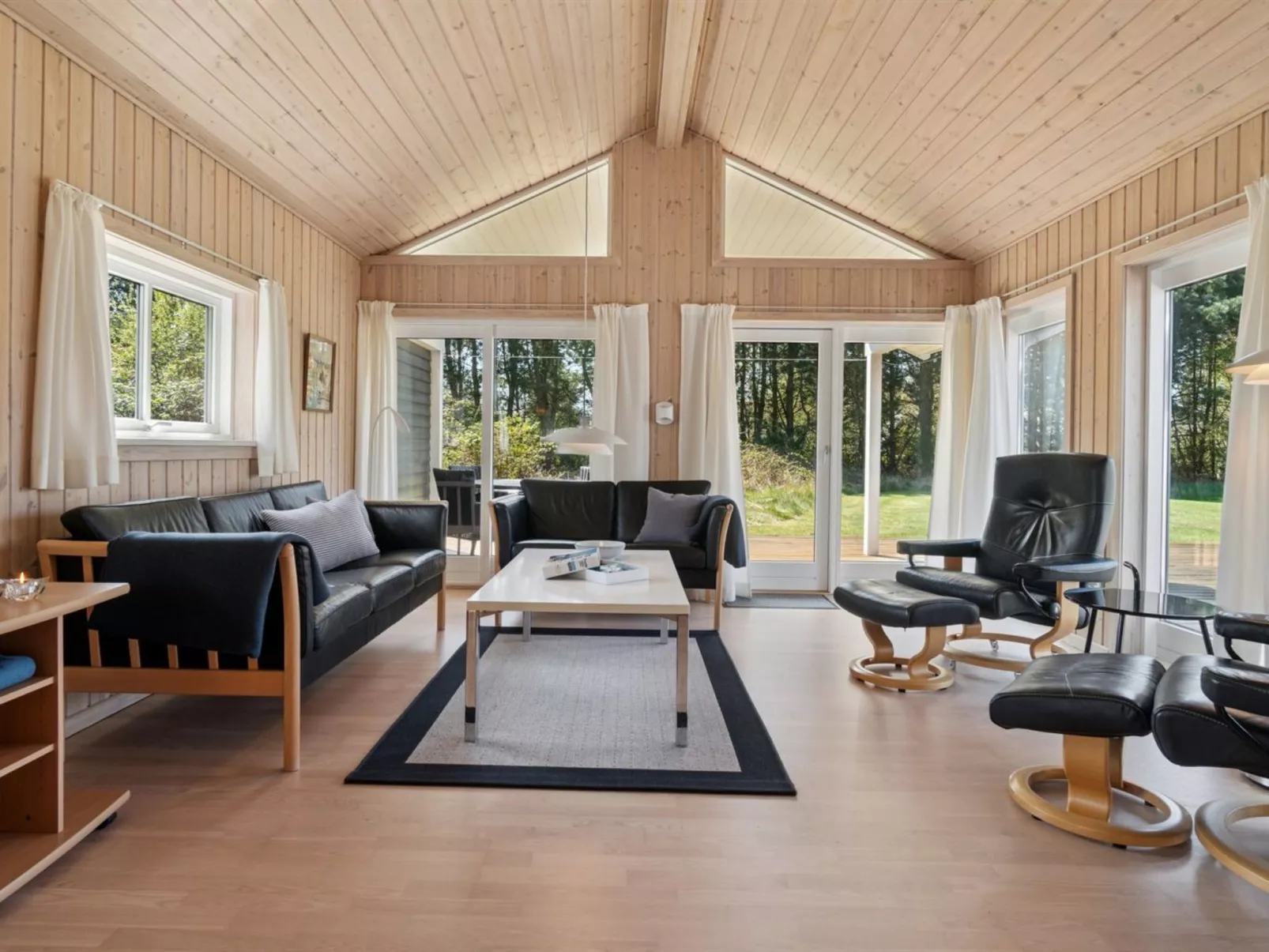 "Edna" - 500m from the sea-Drinnen