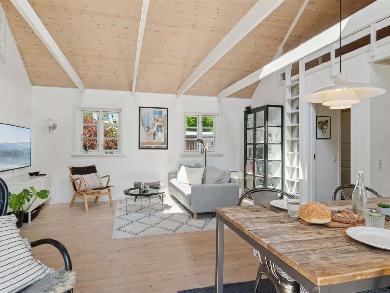 "Veljan" - 1.2km from the sea-Drinnen