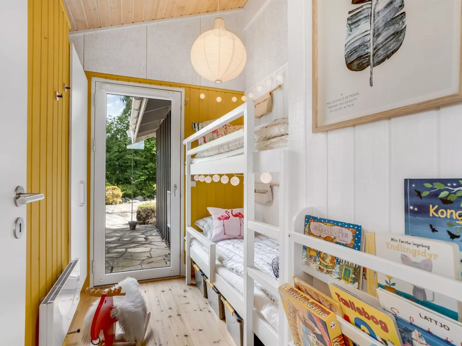 "Ellie" - 700m from the sea-Inside