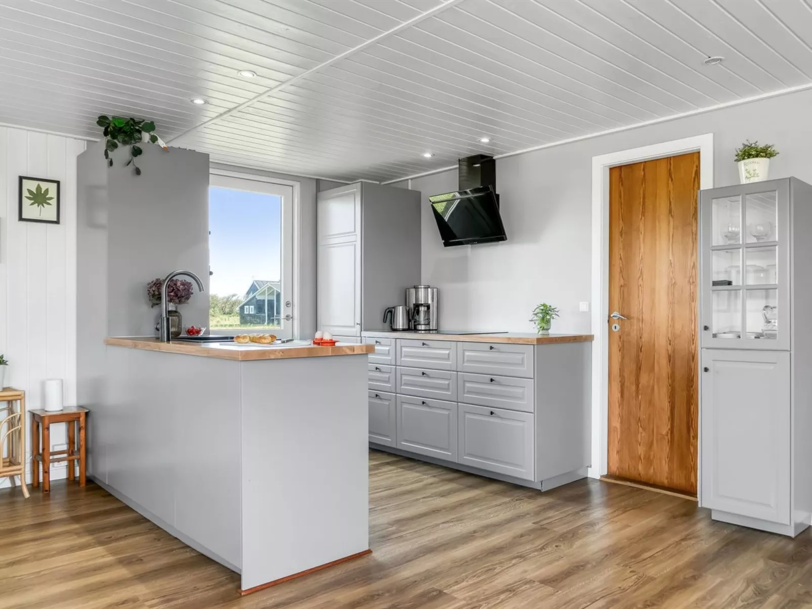 "Leonard" - 130m from the sea-Dedans