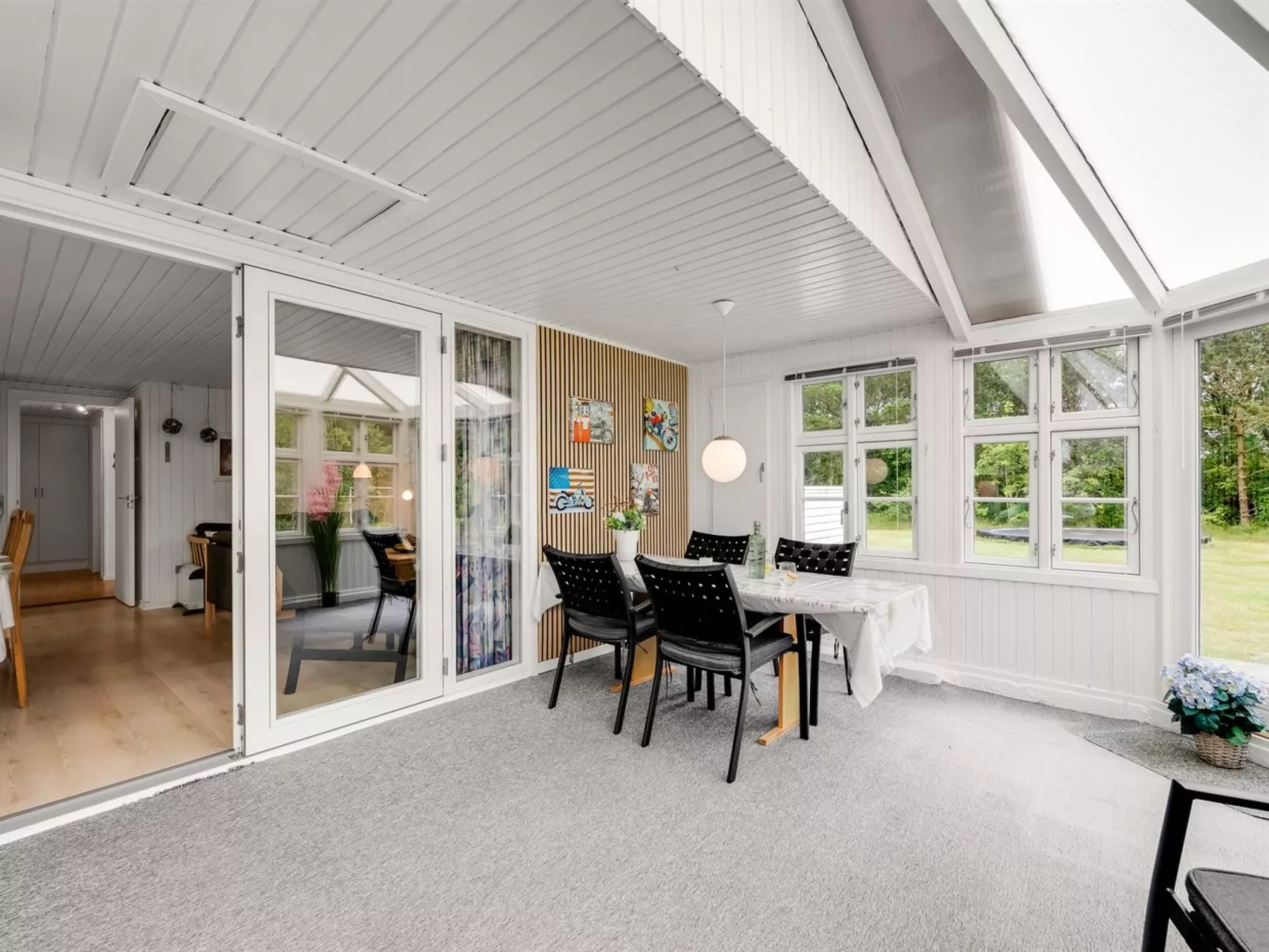 "Sami" - 600m to the fjord-Dedans