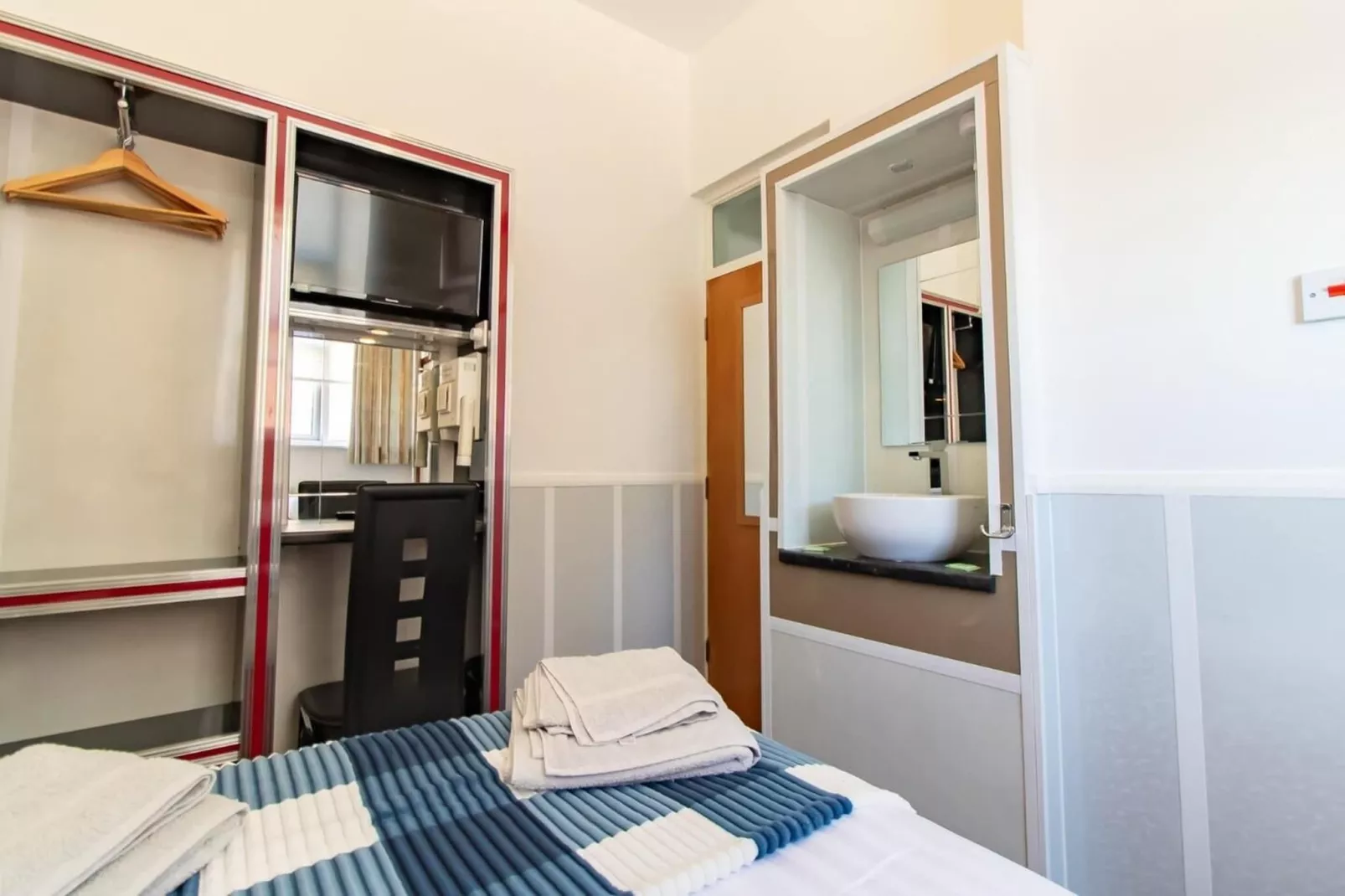 Standard Single Room - Shared-Chambre