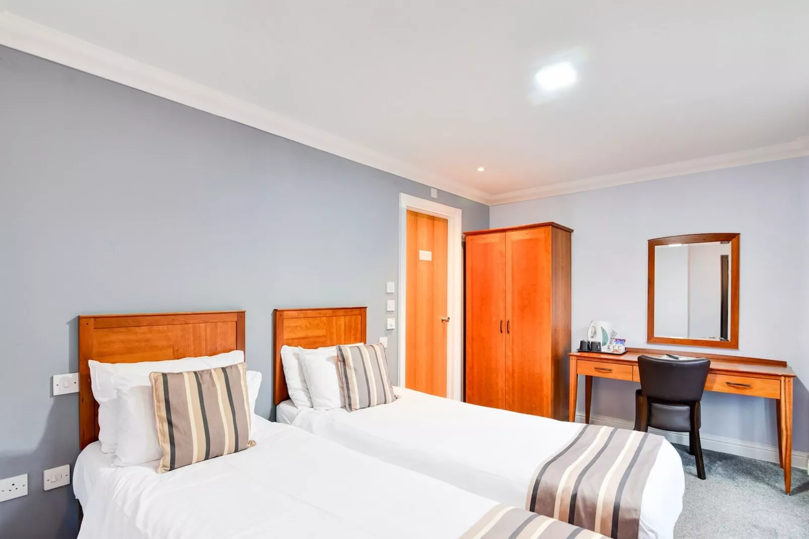 Standard Family of 3 Room-Bedroom