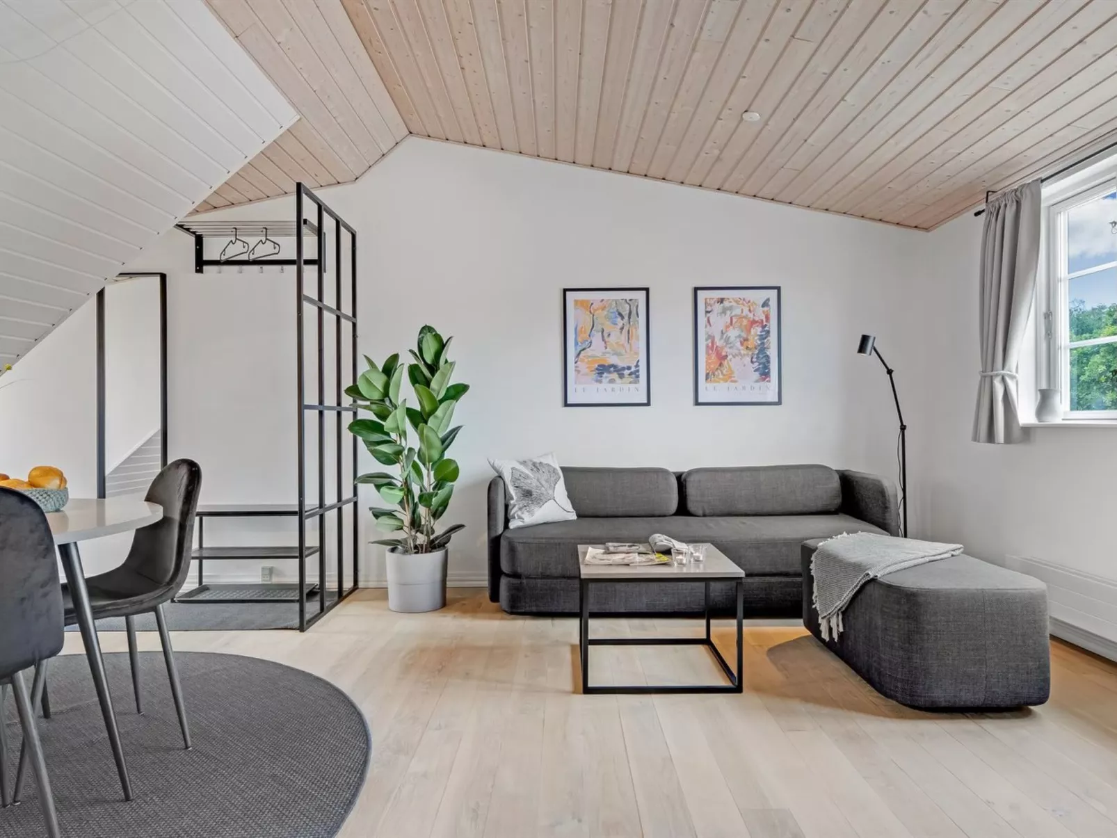 "Edel" - 250m from the sea-Drinnen