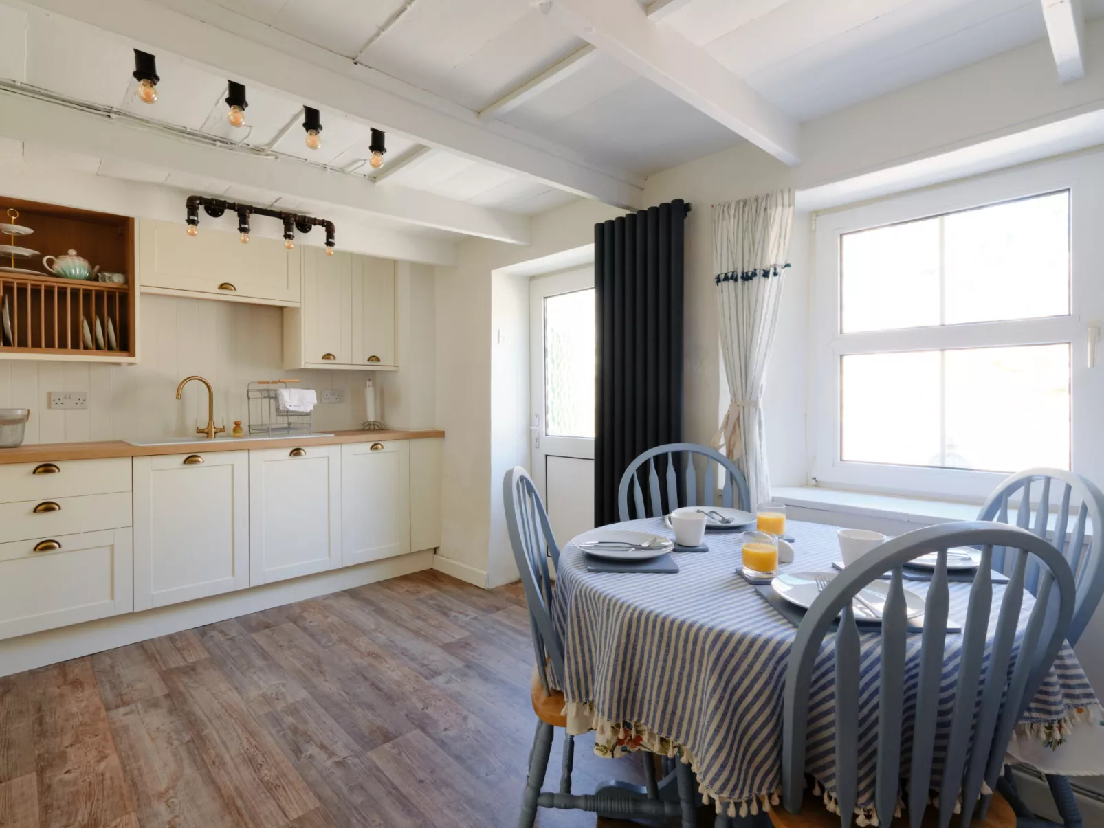 Primrose Cottage-Dedans