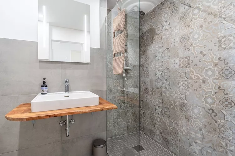 LiMa Whg Four Twee-Bathroom