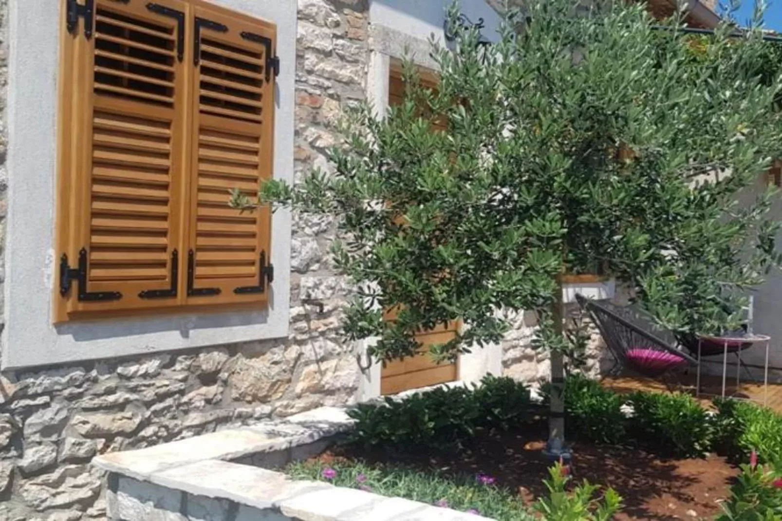 Superior one bedroom apartment ( First floor)-(A1)-Extérieur