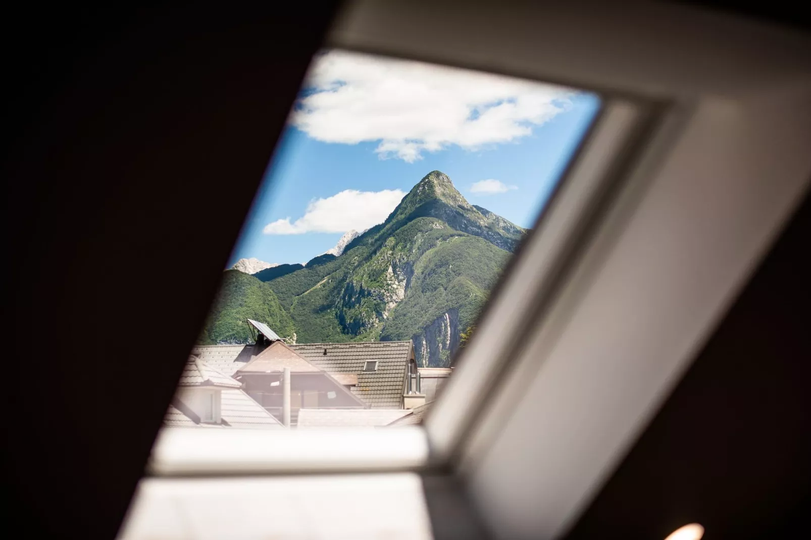 Mountain View Haven Apartments - One Bedroom Apartment  with Balcony-Aussicht