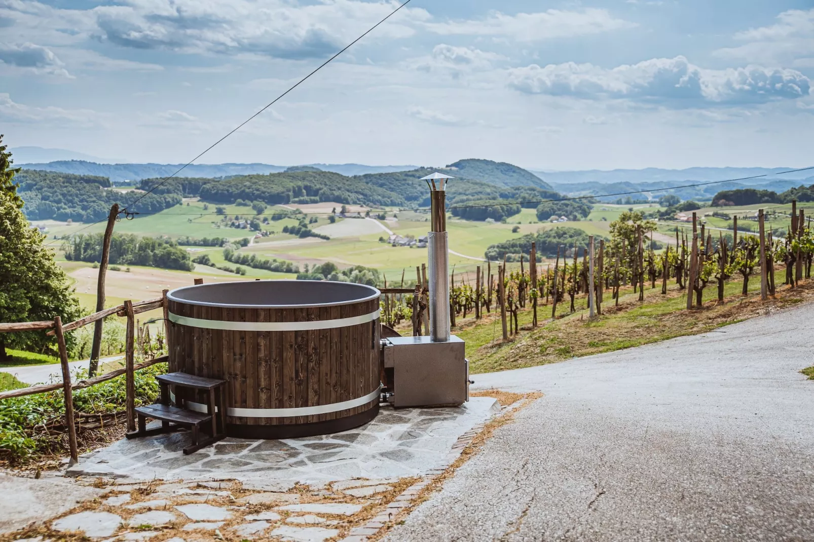 Cozy Countryside Retreat Villa with Hot-Tub - Two Bedroom Villa with Hot Tub-Outdoor