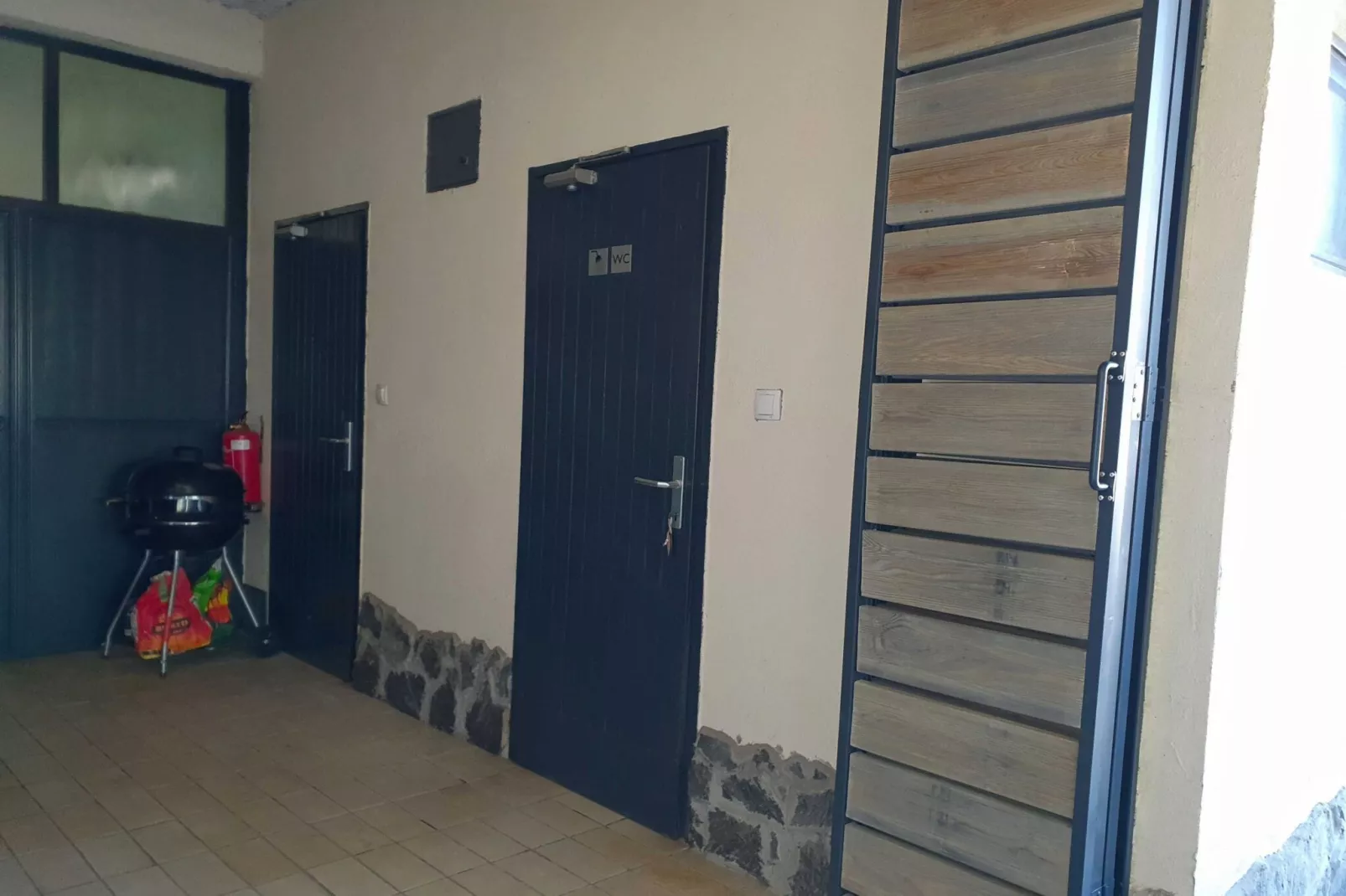 Bright and Sunny Apartment with Terrace - Two Bedroom Apartment with Terrace-Outdoor