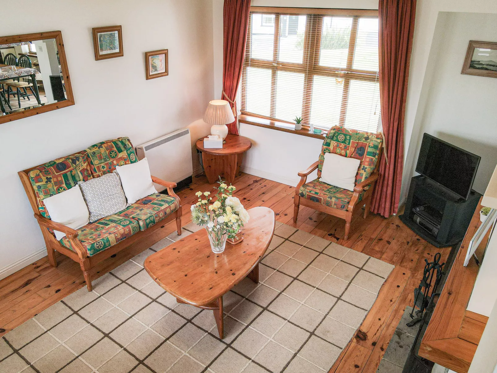 Achill Sound HV No 9-Inside