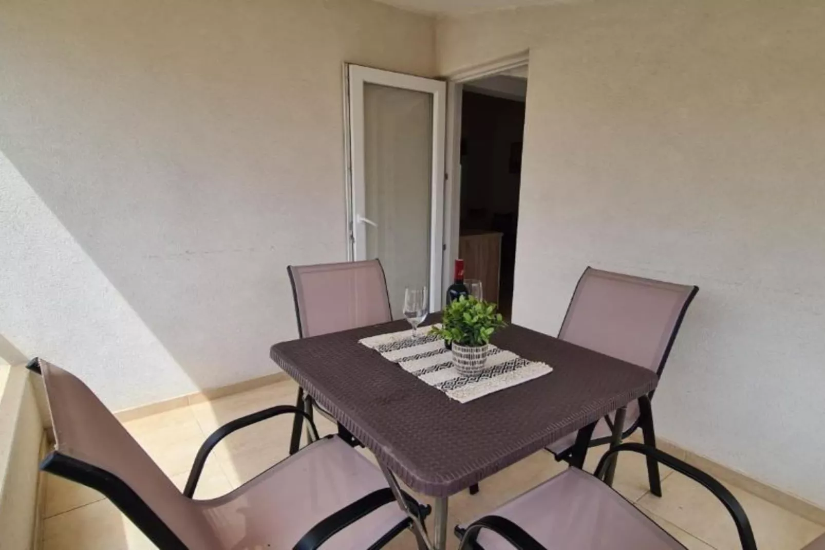 Apartment with One Bathroom-Terrace balcony