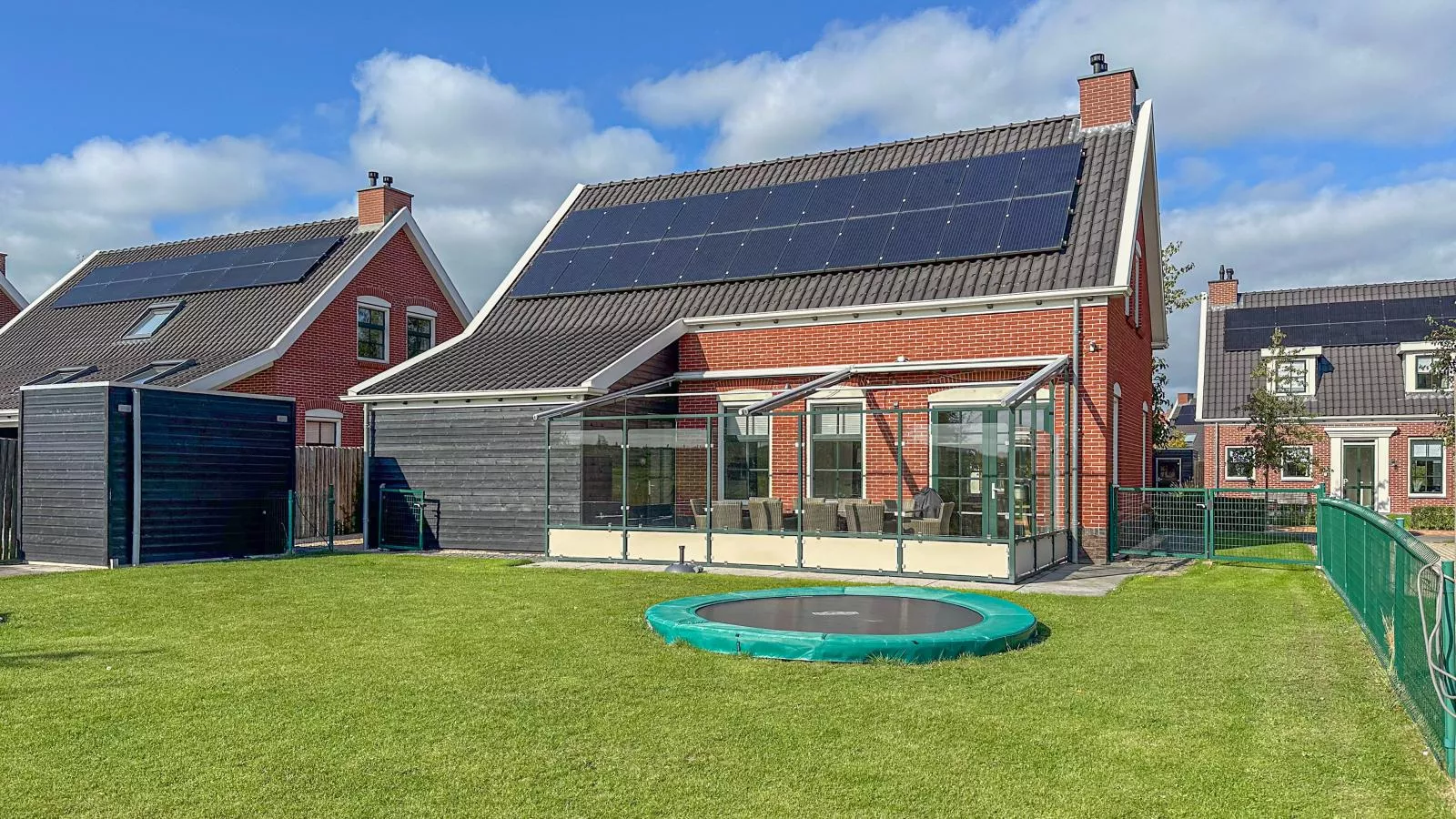 Dune Design 39-Exterior in summer