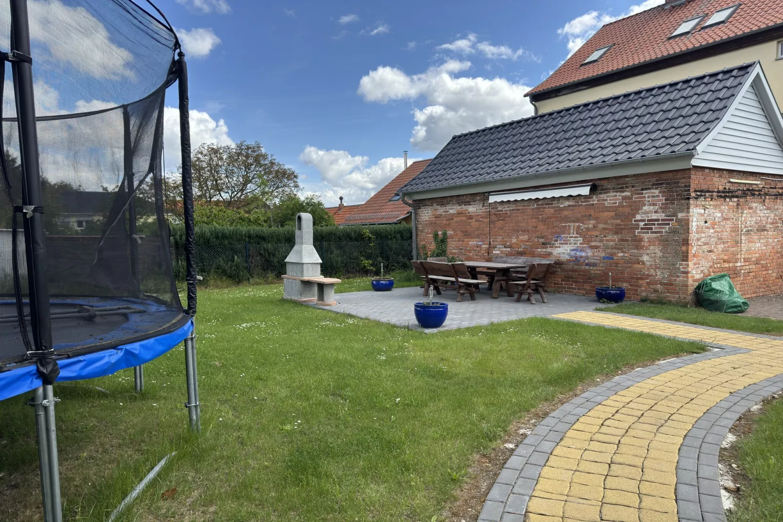 Gruppenunterkunft in Ballenstedt-Gardens in summer