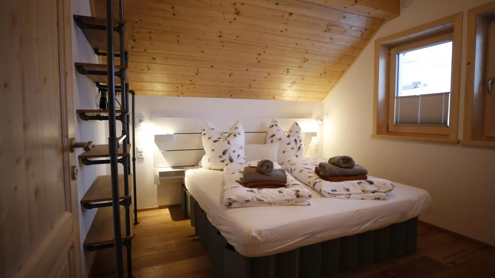 Designchalets Falkertsee-Bedroom