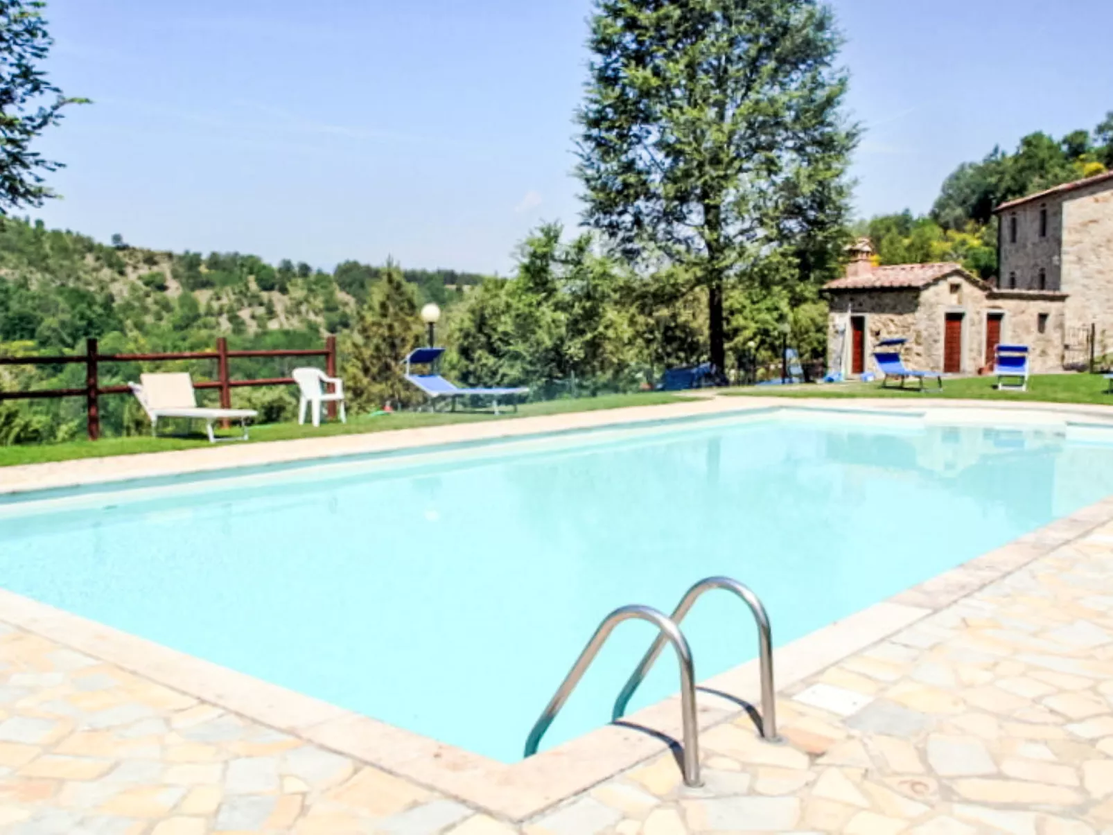 Il Frassino del Borgo di Ghiora-Outside