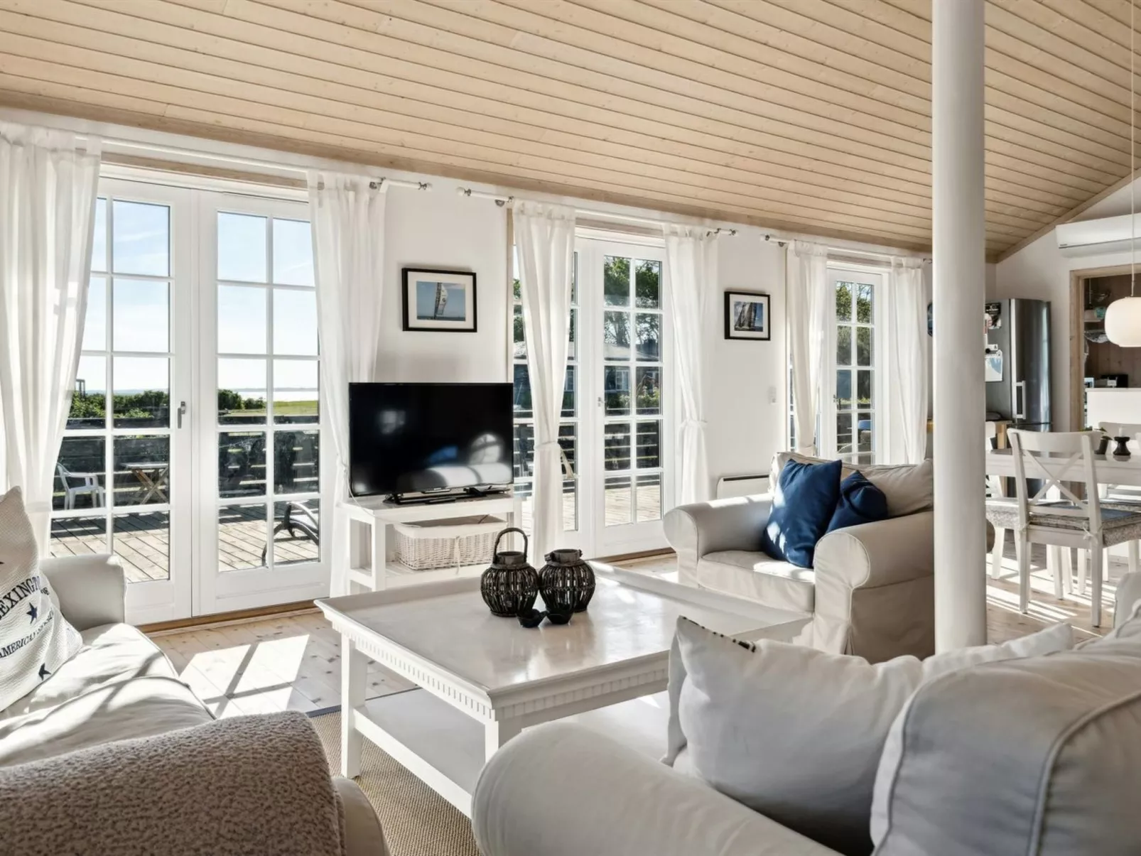 "Dietke" - 85m from the sea-Drinnen