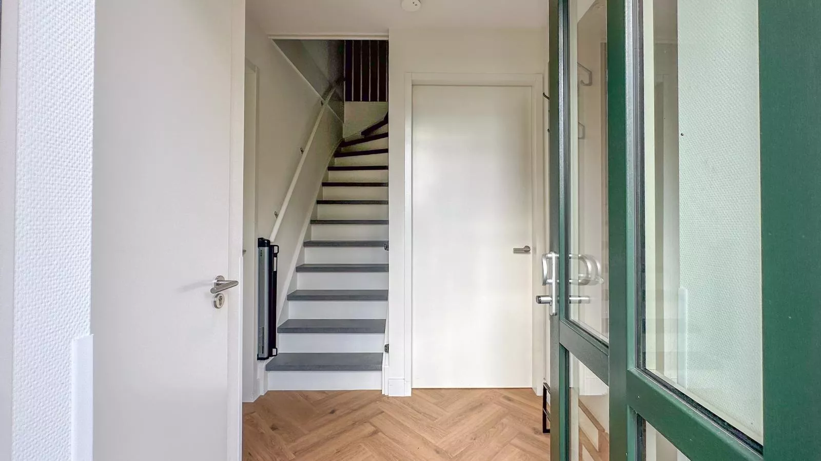 Dune Deluxe 81-Hall / réception