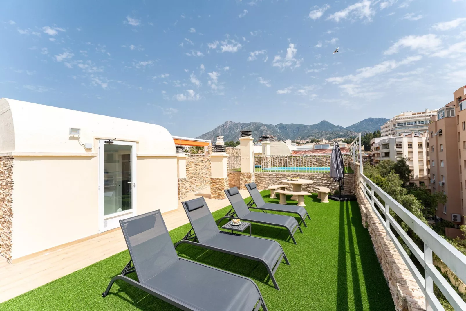 CT 393 - Faro's Soulrise Rooftop - Marbella Beach-Terrace balcony