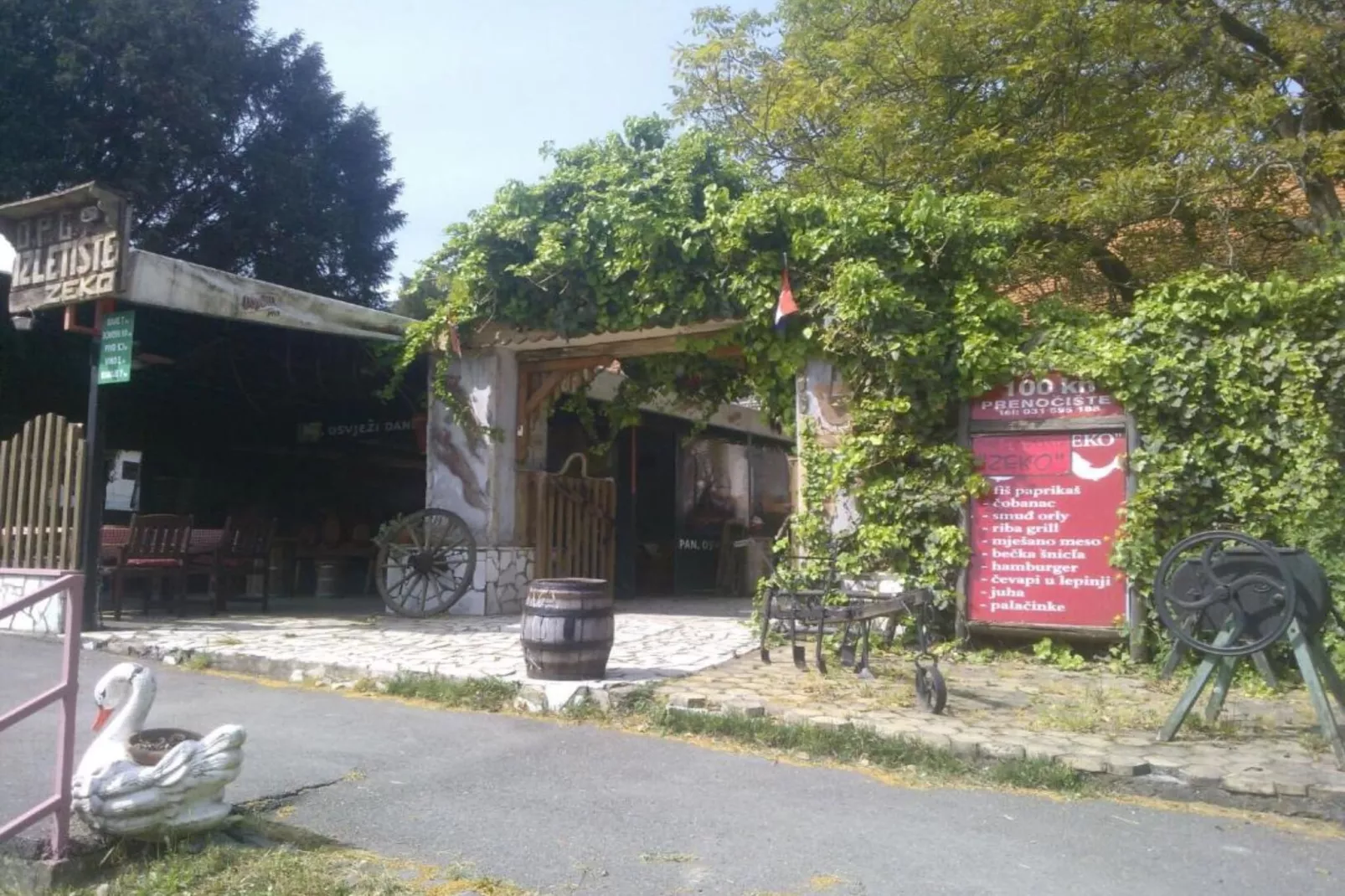 Rooms Zeko - Comfort Double Room with Terrace and Kitchenette-Outdoor