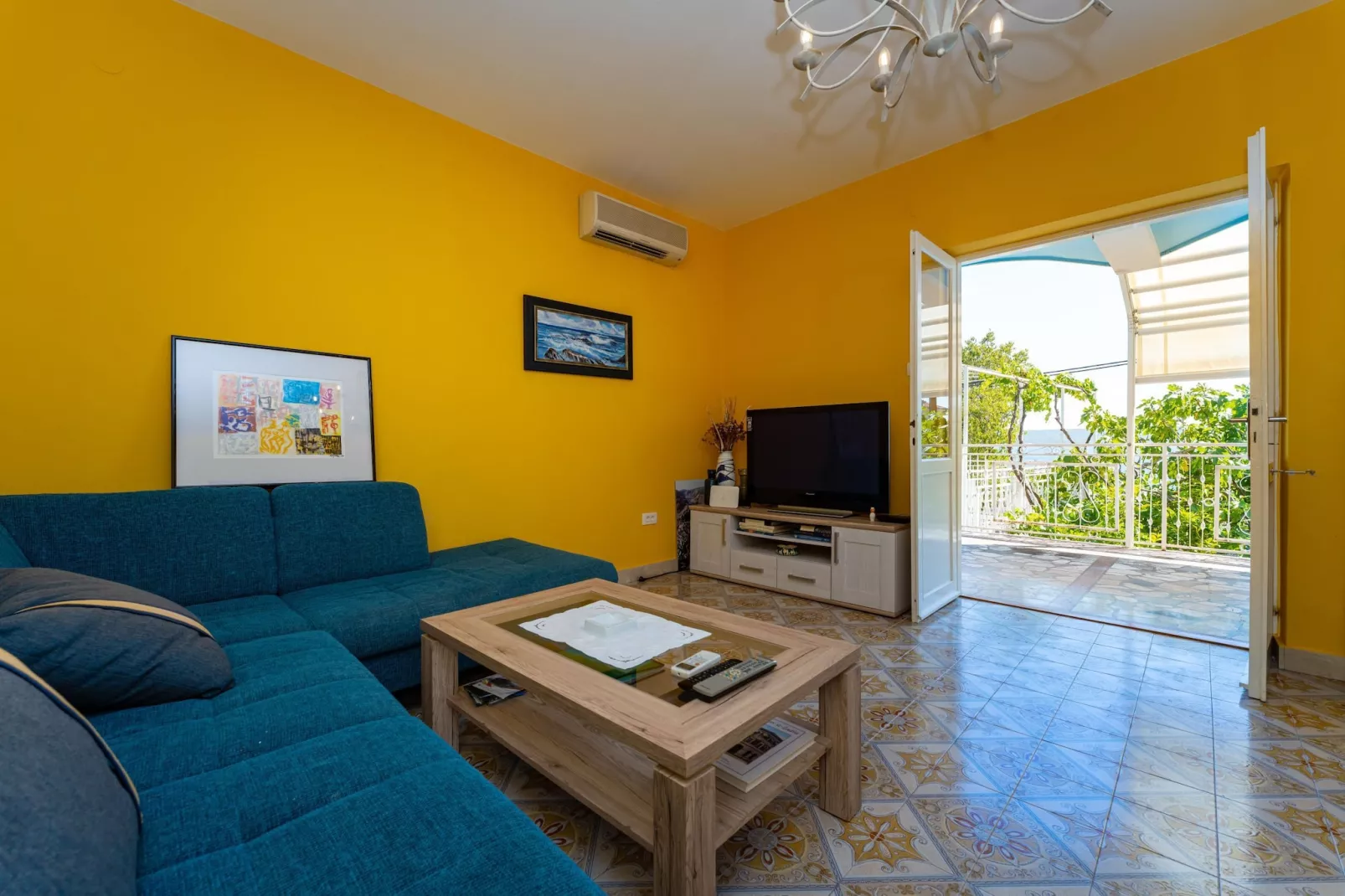 Vacation house Maslenica-Living room