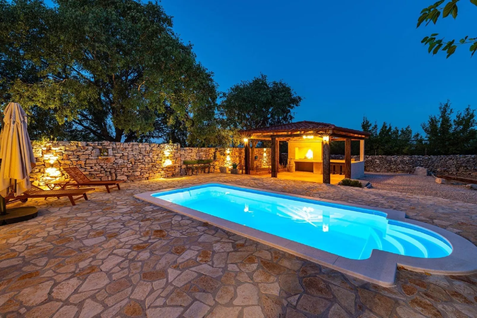 Authentic Villa Malou-Schwimmbad