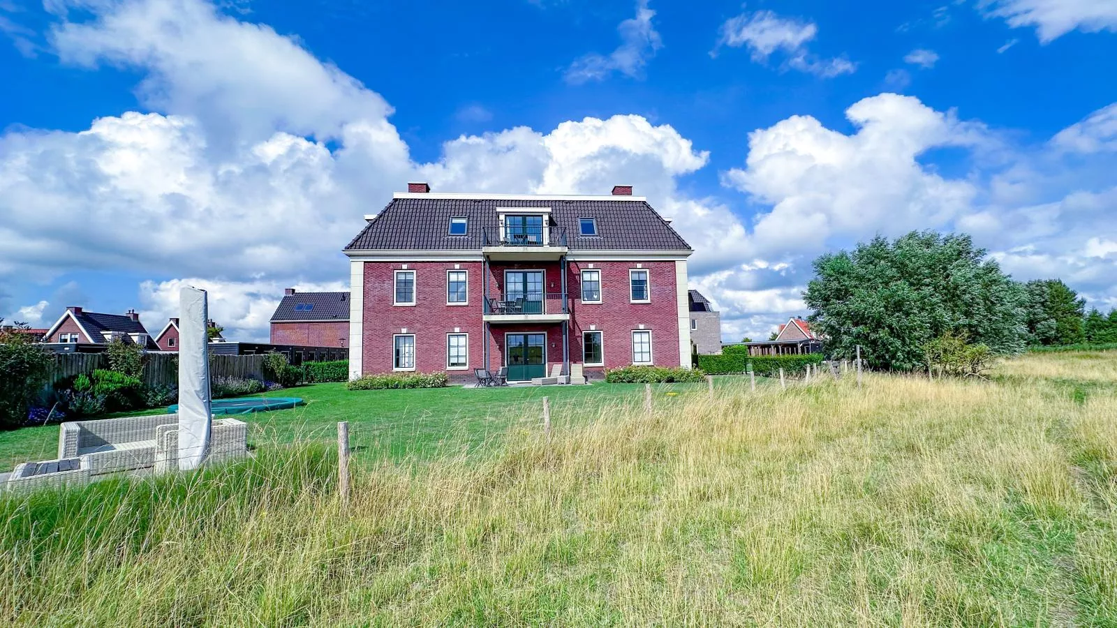 SeaLuxe Residence 27C-Extérieur été