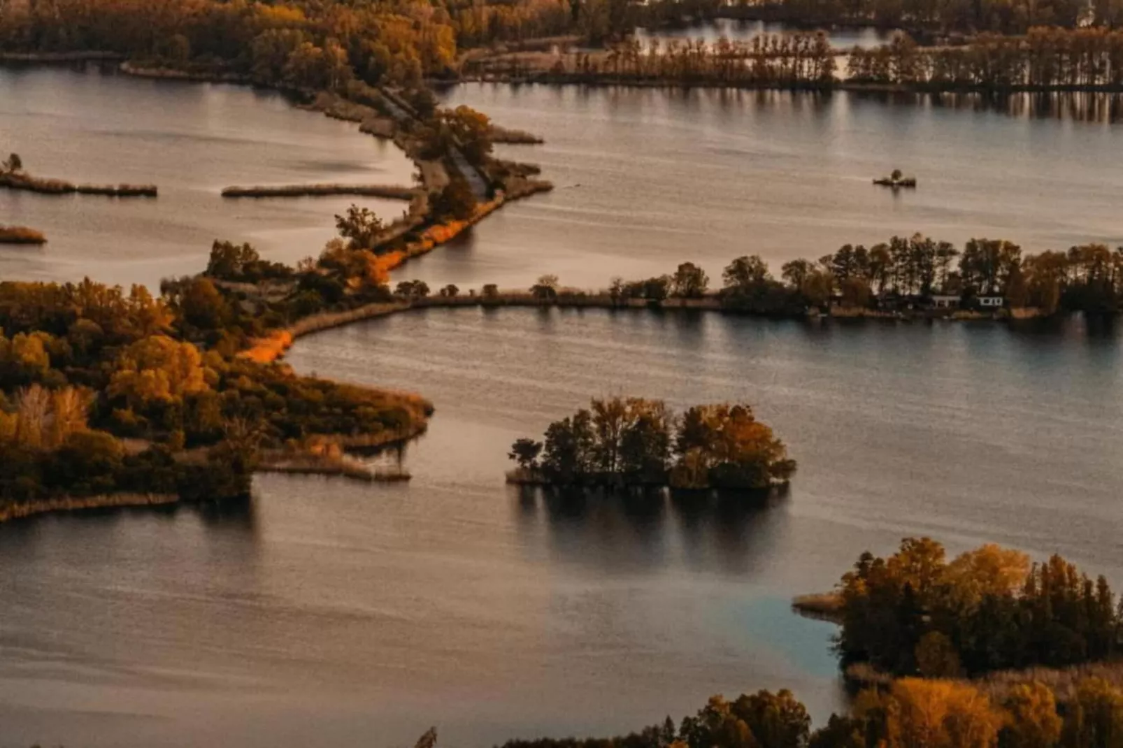 Hausboot in Zehdenick-Gebiete Sommer 20 km